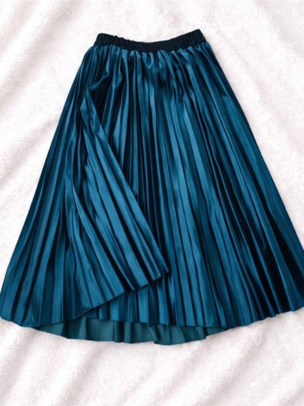 Pleated Midi Skirt in Teal Blue - Picture 2 of 4
